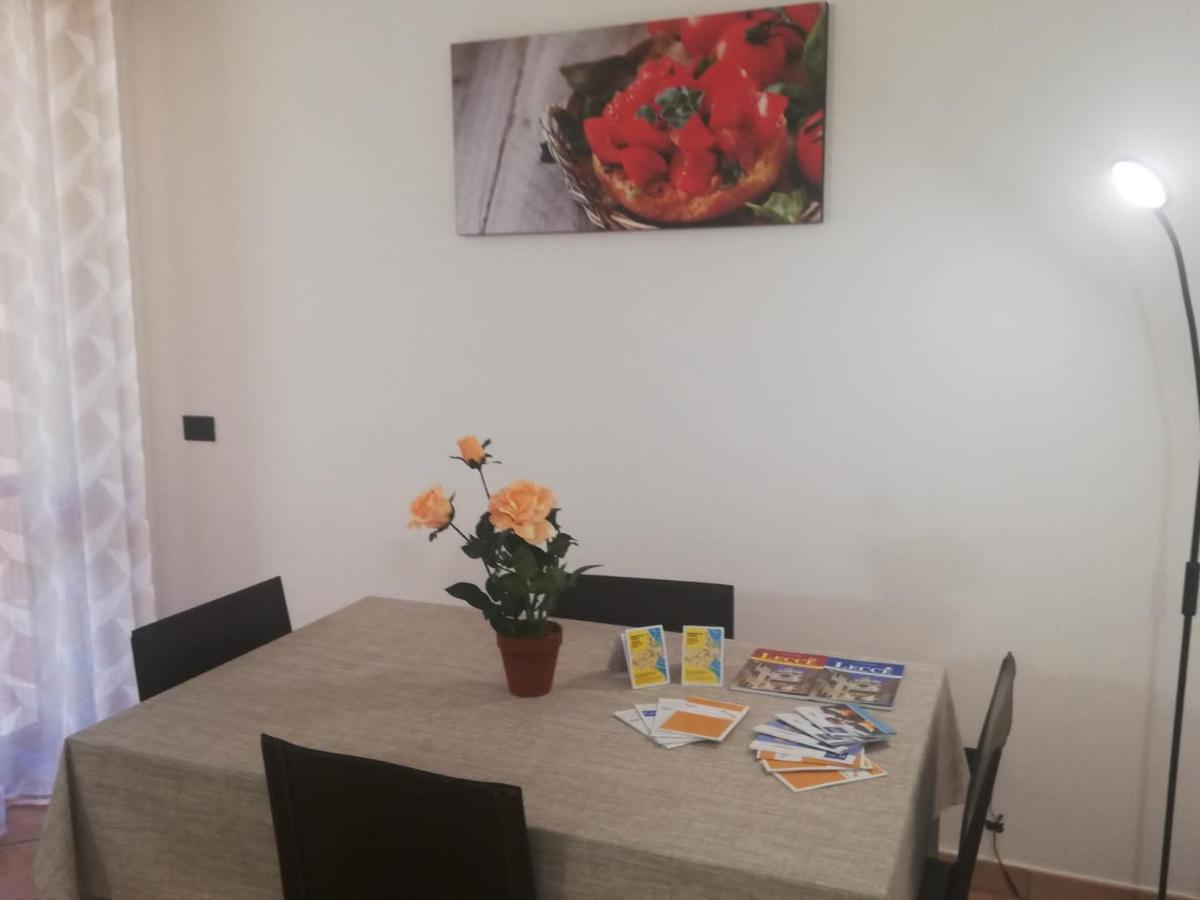 Apartamento Rosahouse Lecce Exterior foto